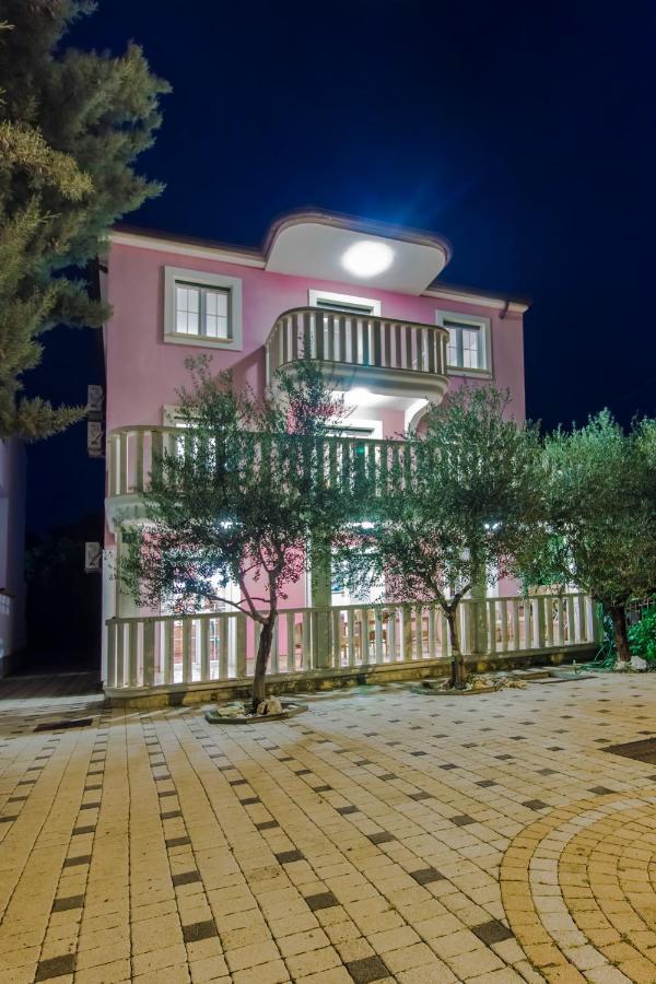 Villa Magica Pirovac Buitenkant foto